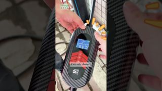 Tragbares 11-kW-Ladegerät für Elektrofahrzeuge: Sehen Sie zu, wie es mit dem Aufladen eines Autos beginnt #EV-Ladegerät